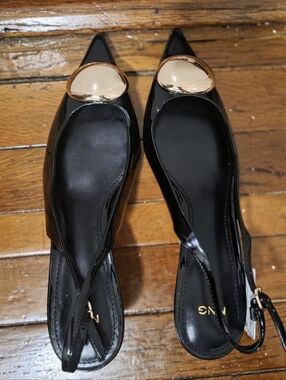 Mango Black Patent Slingback Flats with Gold Toe Orbs. Size 38 US 7.5